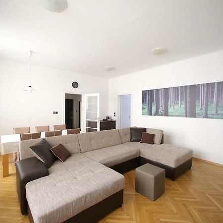 Skyscraper Apartment Tour As Lublaň Exteriér fotografie